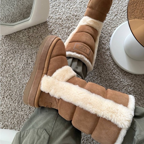 ✨ UGG Maxi Curly Platform Boots in Chestnut — Women’s Size 8 - Picture 3 of 4